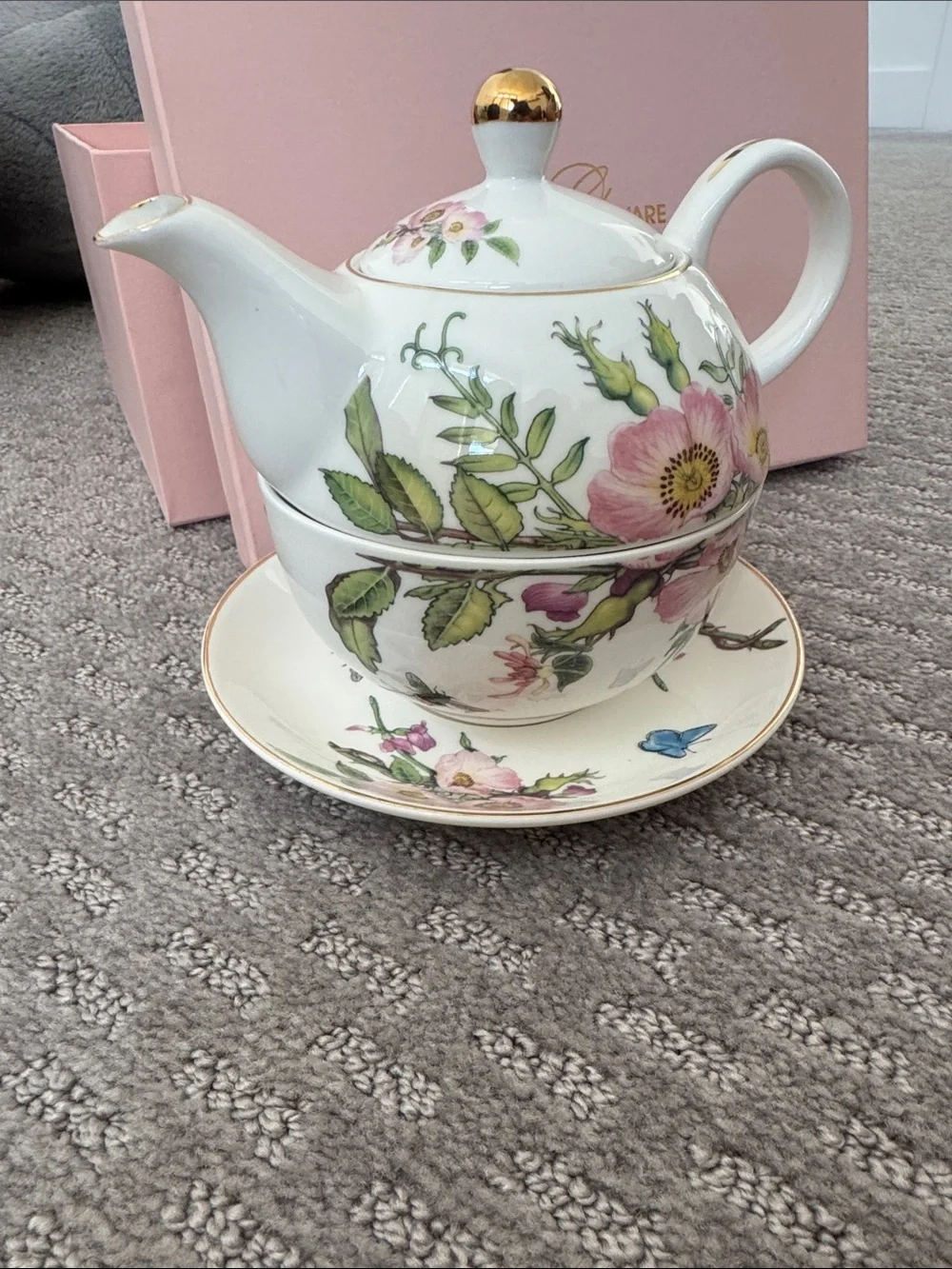 Grace & Steaware Pink Floral Porcelain Teapot and Teacup Set